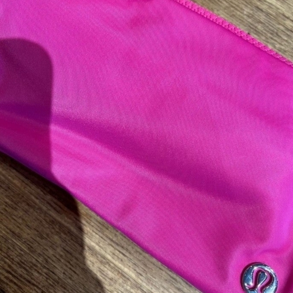 NWT Lululemon Everywhere Belt Bag 1L - Picture 7 of 9